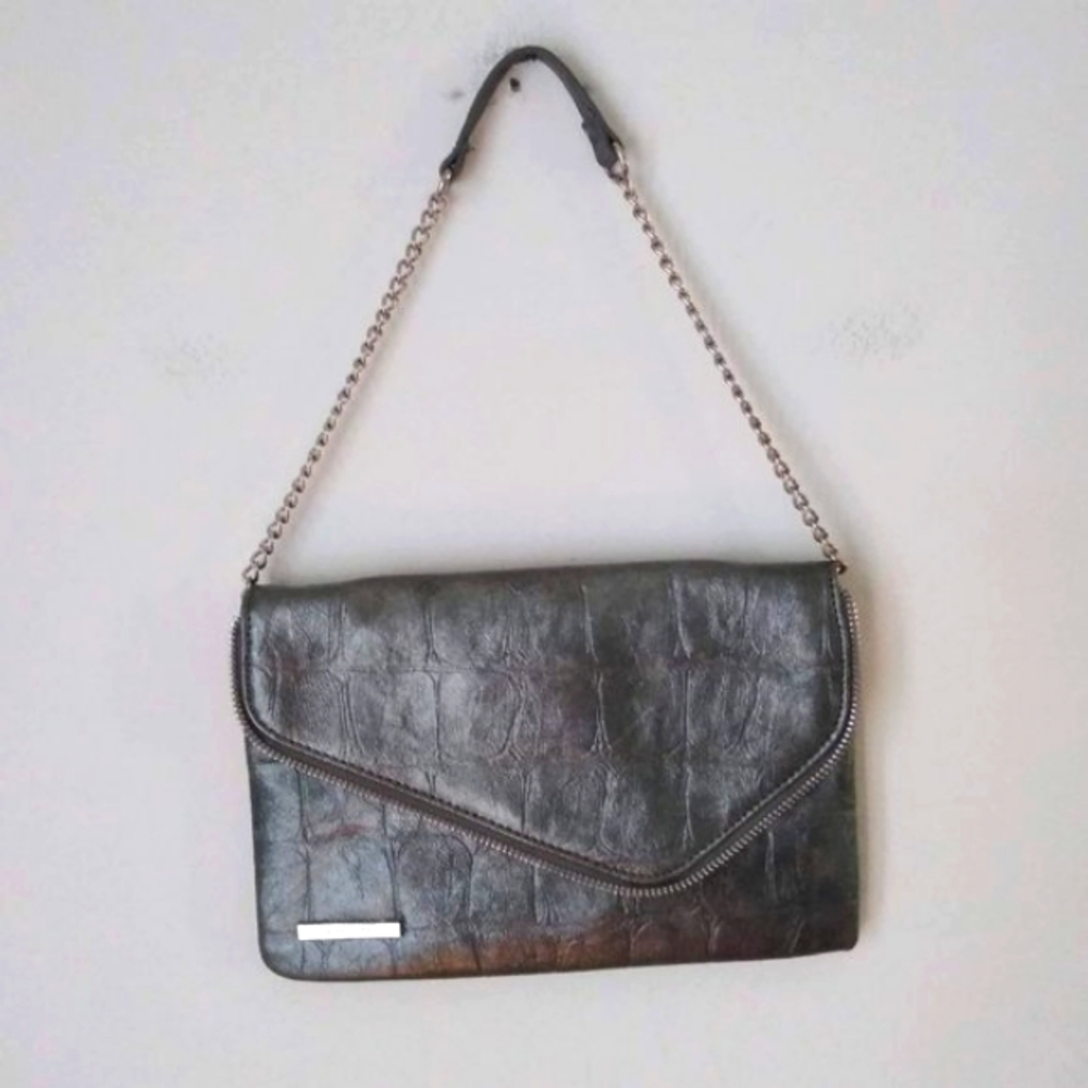 💥 EUC Nine West Gray/Silver Shoulder Chain Bag